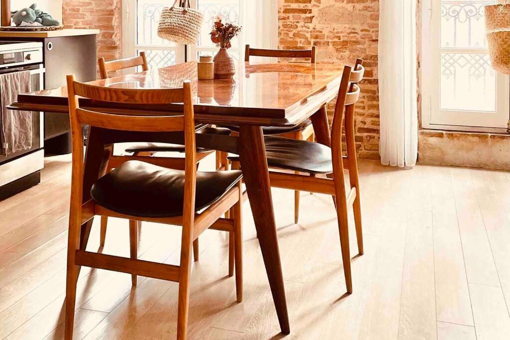Très bel Appartement de 60m2 en centre ville Lavaur  Esterno foto